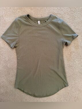Wishlist Ribbed Olive Green Tee Size S Fitted Basic